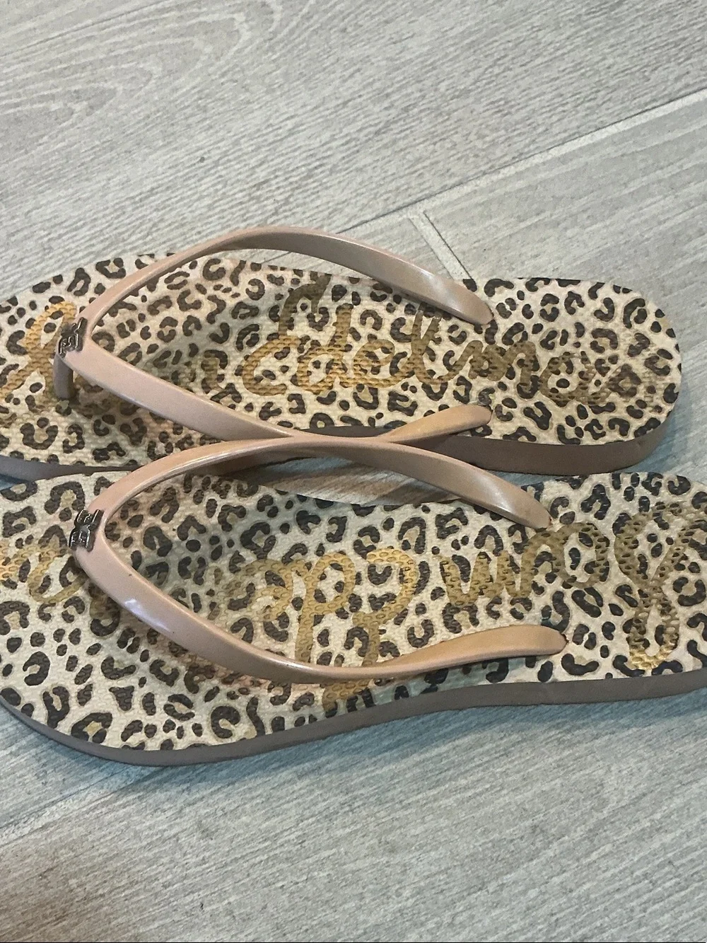 Sam Edelman stylish flip